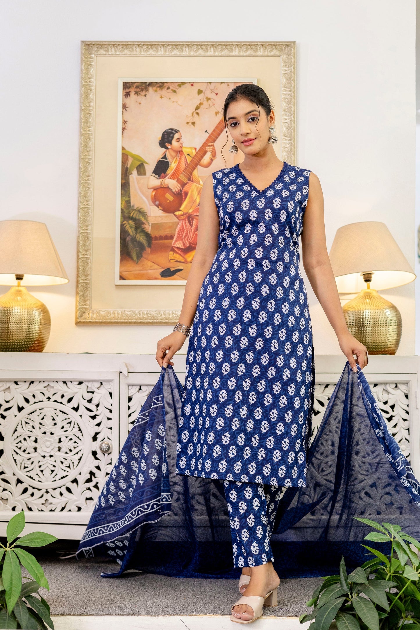 Indigo Floral Cotton Dupatta Set